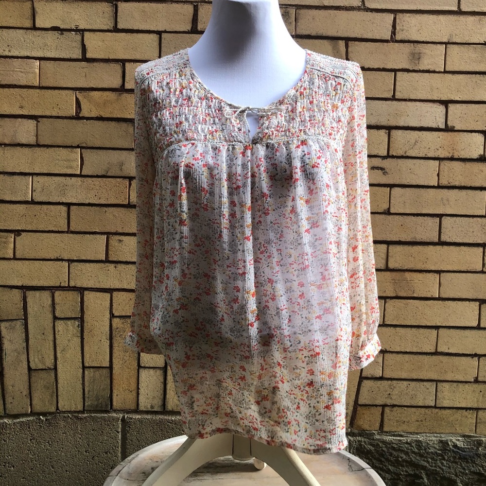 Two by Vince Camuto boho sheer top Small